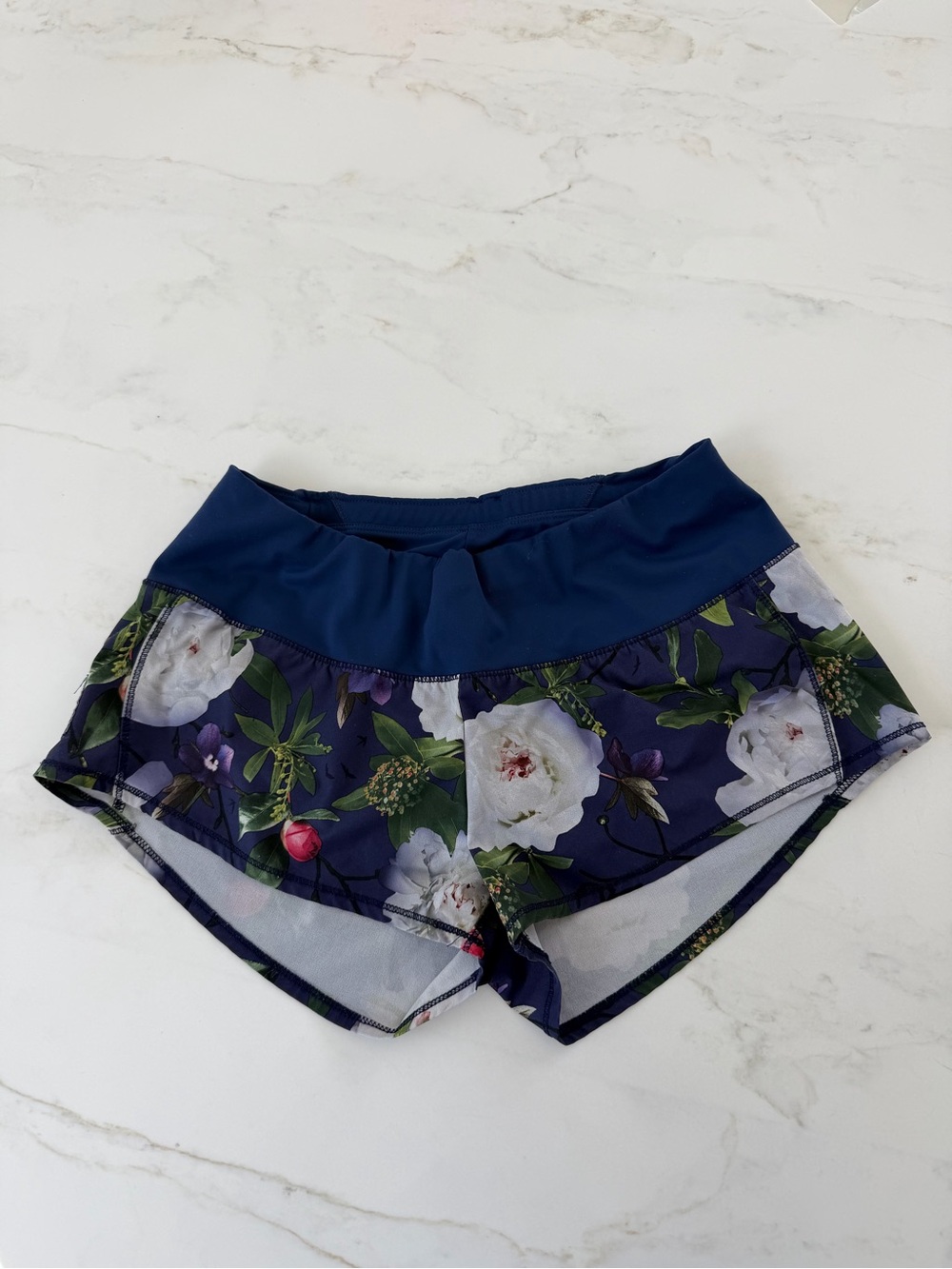 Oiselle MAC ROGA Moody Floral